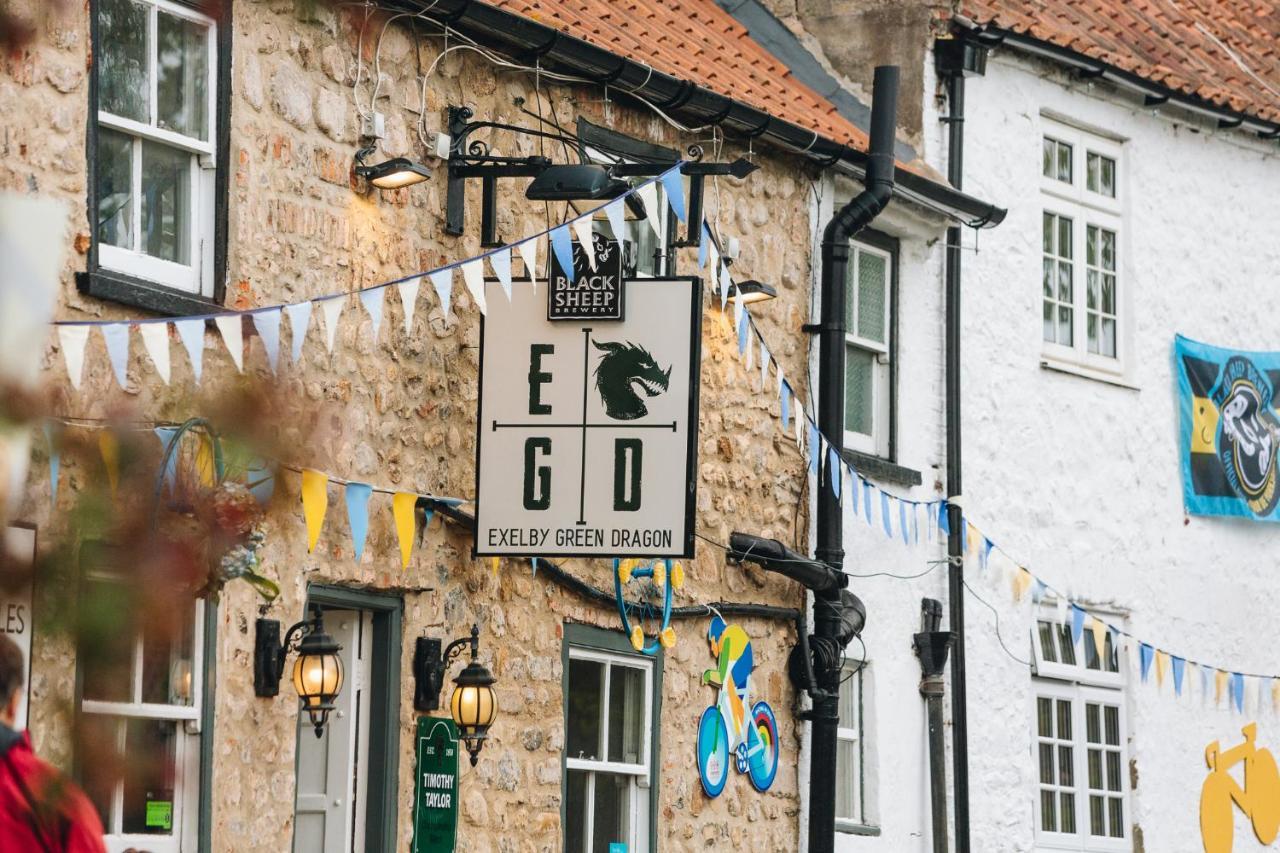 埃塞尔比绿龙酒店 Leeming Bar 外观 照片